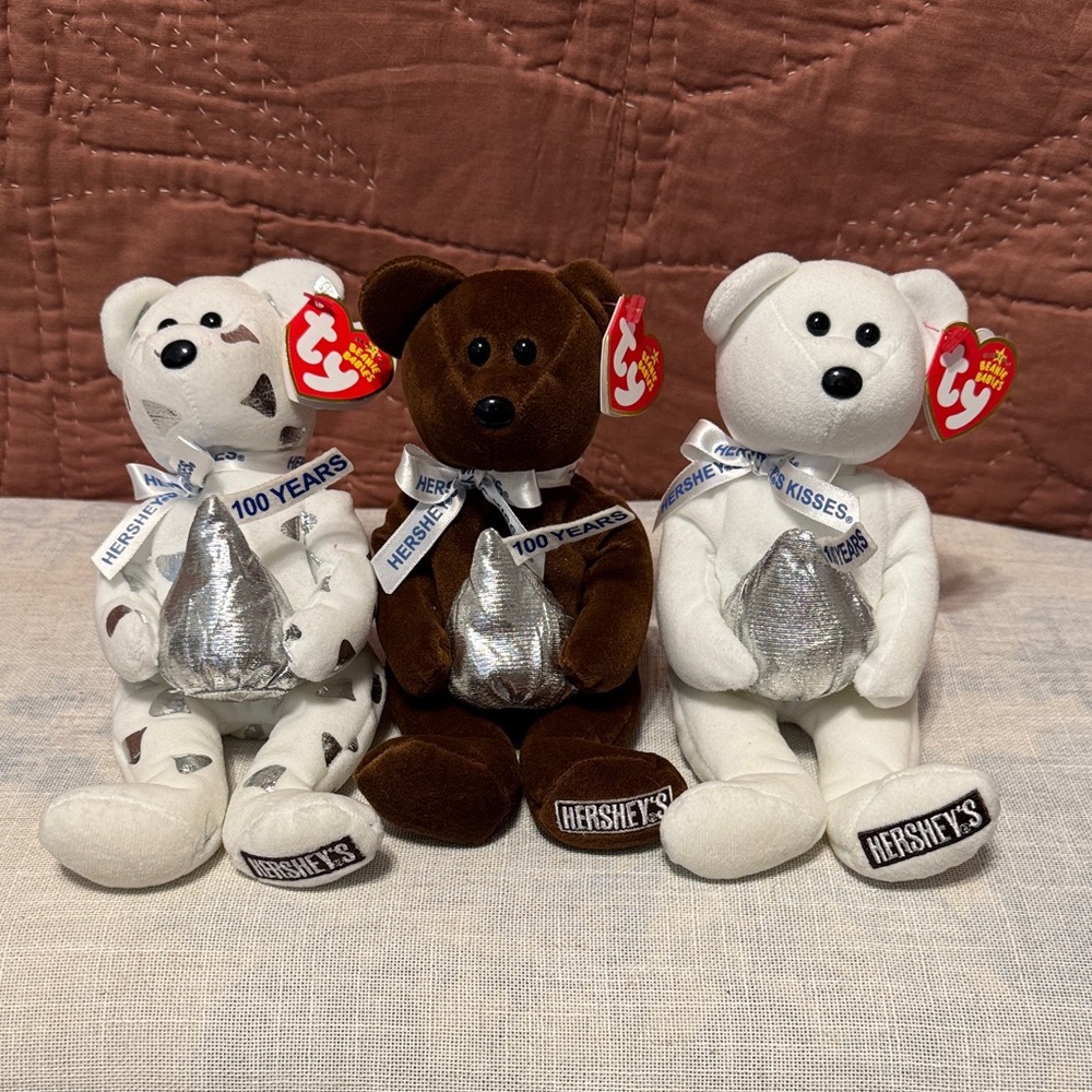 Ty Beanie Babies‎ Hershey's Trio - White, Brown, Spotted